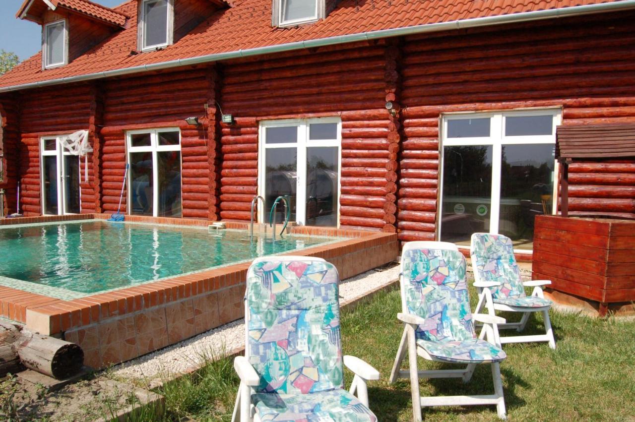 Bed and Breakfast Roenk-Wellness Panzio Mezopeterd Exteriér fotografie