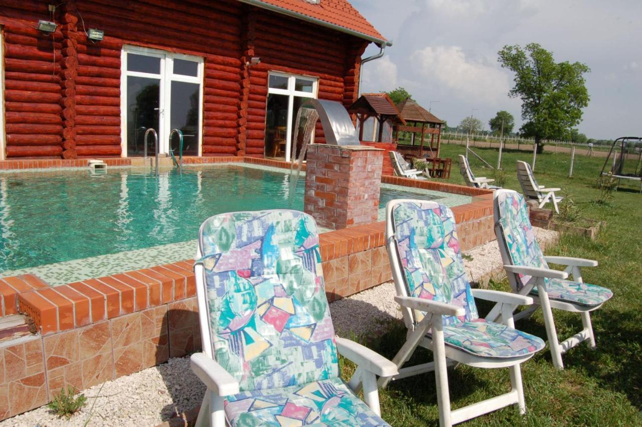 Bed and Breakfast Roenk-Wellness Panzio Mezopeterd Exteriér fotografie