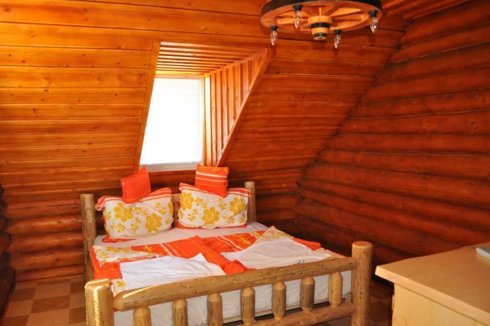 Bed and Breakfast Roenk-Wellness Panzio Mezopeterd Exteriér fotografie