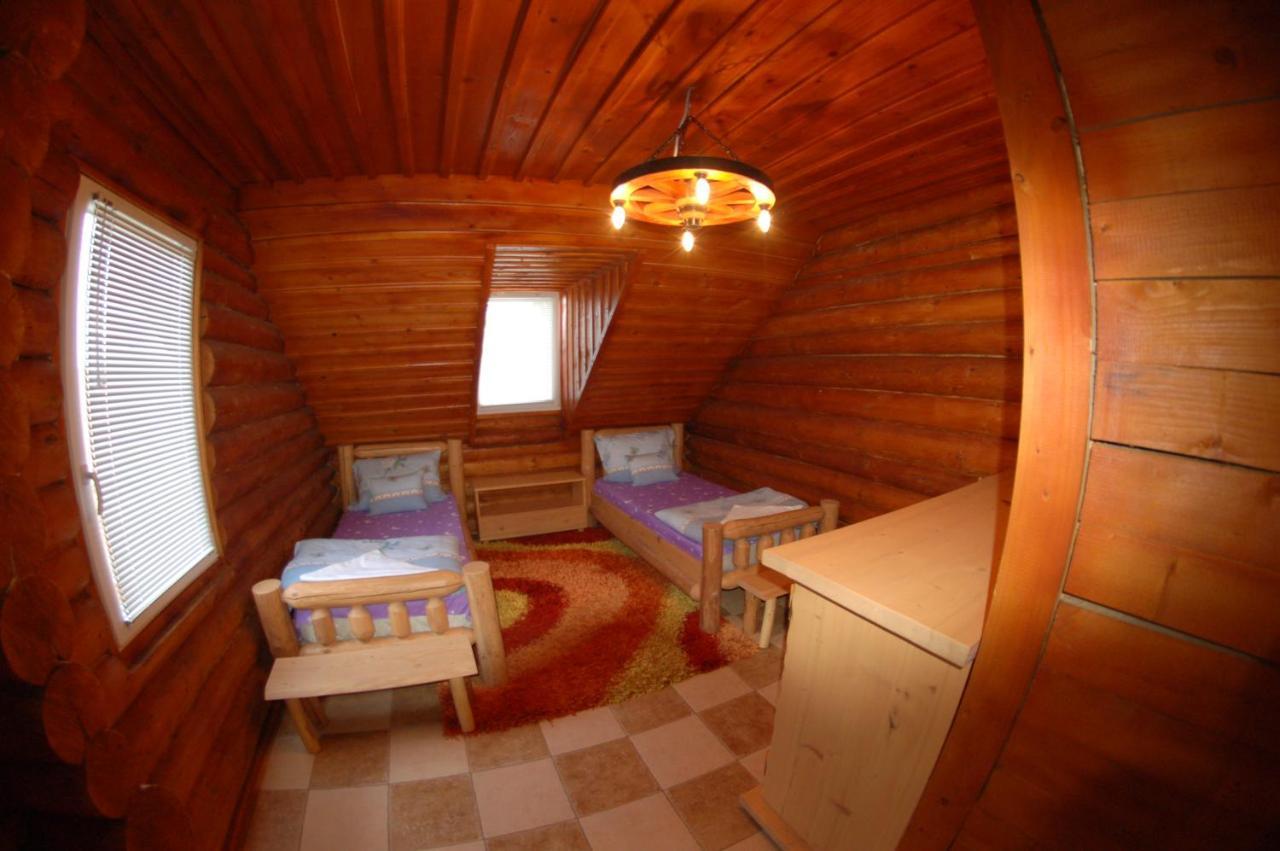 Bed and Breakfast Roenk-Wellness Panzio Mezopeterd Exteriér fotografie