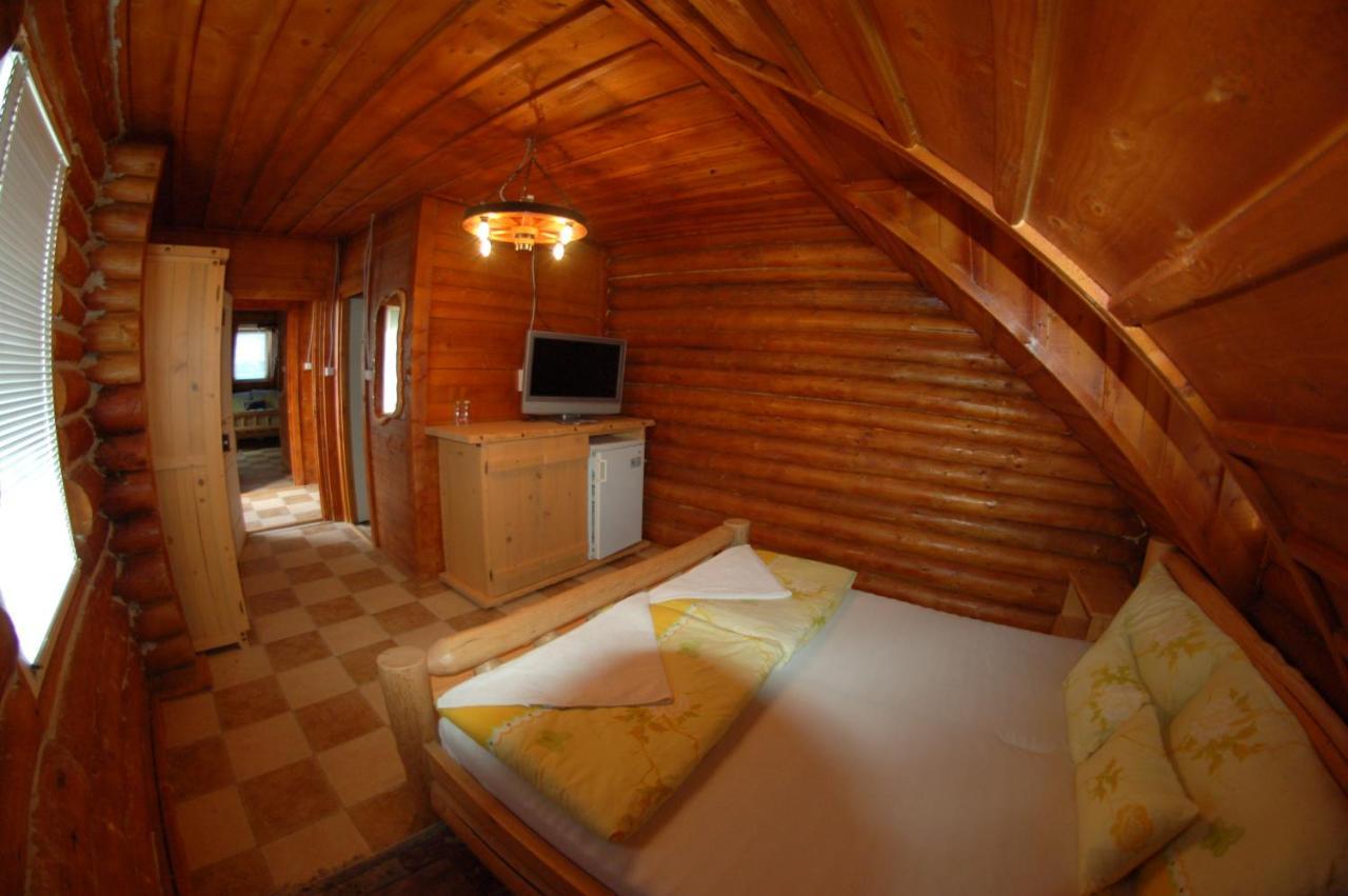 Bed and Breakfast Roenk-Wellness Panzio Mezopeterd Exteriér fotografie
